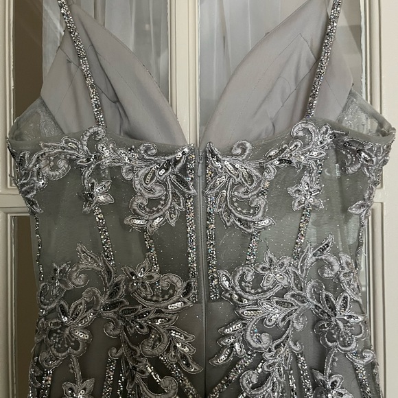 La divine grey dress size 8 - Picture 2 of 6